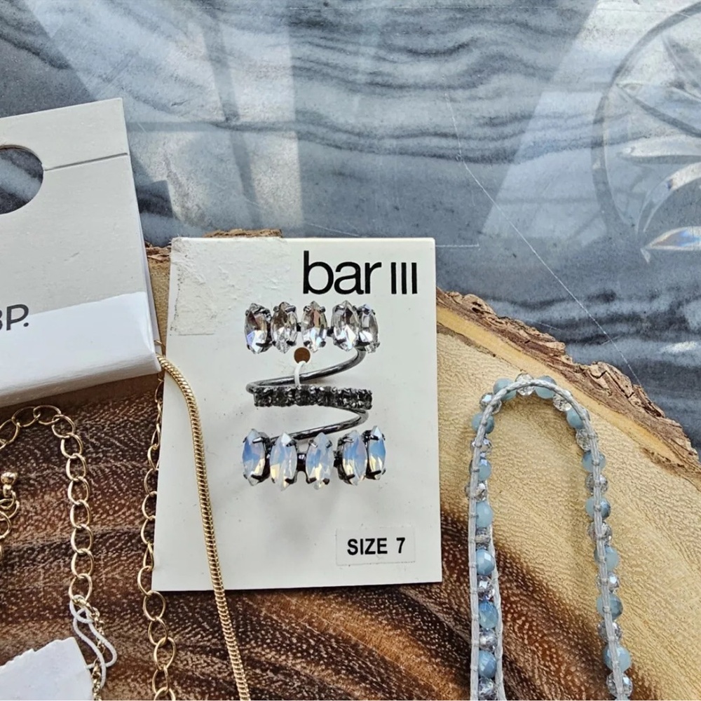 Nordstrom’s/Macy’s/Kohl’s Lot of Jewelry  Rings,Bracelets,Earring and Necklace. - Picture 5 of 6